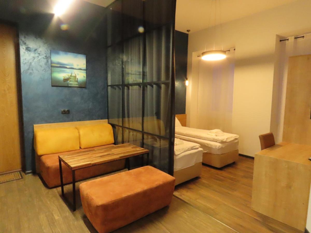 2Br Loft Apartment Near Liberty Square Tbilisi ภายนอก รูปภาพ