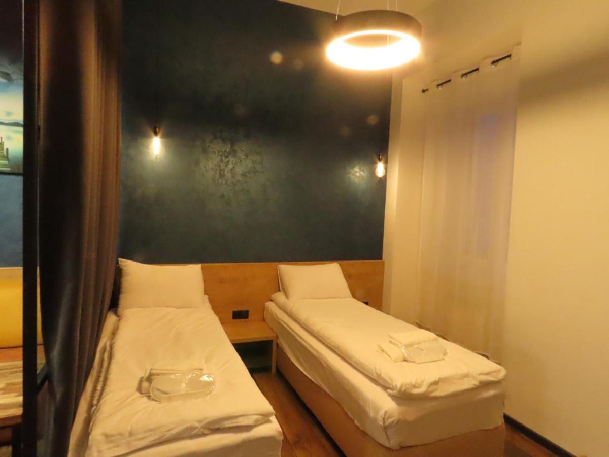 2Br Loft Apartment Near Liberty Square Tbilisi ภายนอก รูปภาพ