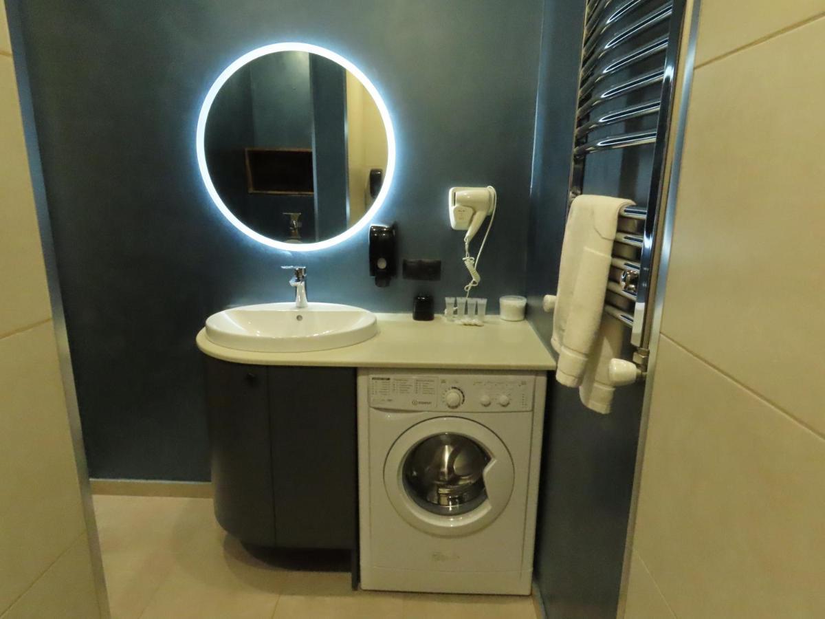 2Br Loft Apartment Near Liberty Square Tbilisi ภายนอก รูปภาพ