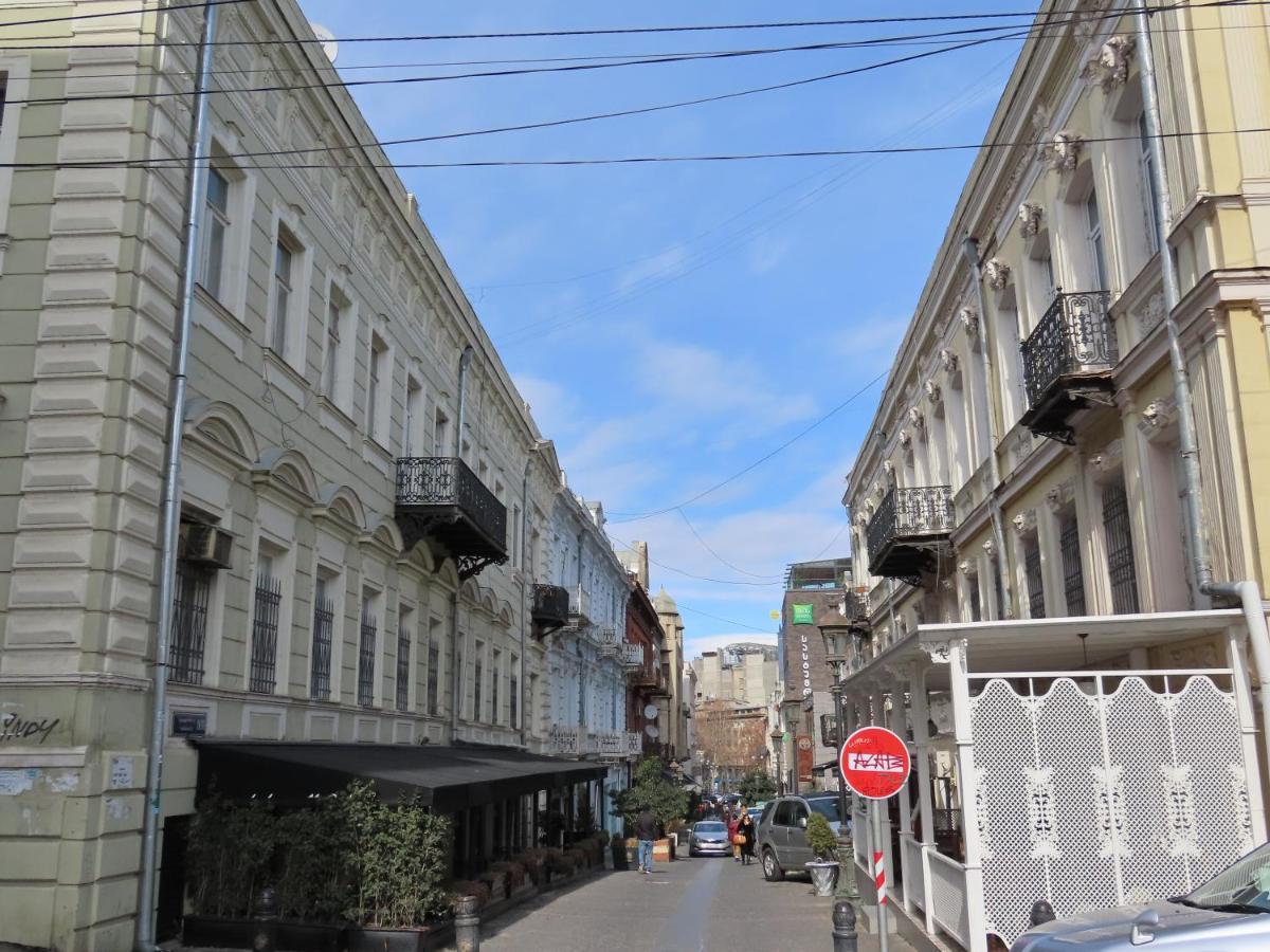 2Br Loft Apartment Near Liberty Square Tbilisi ภายนอก รูปภาพ